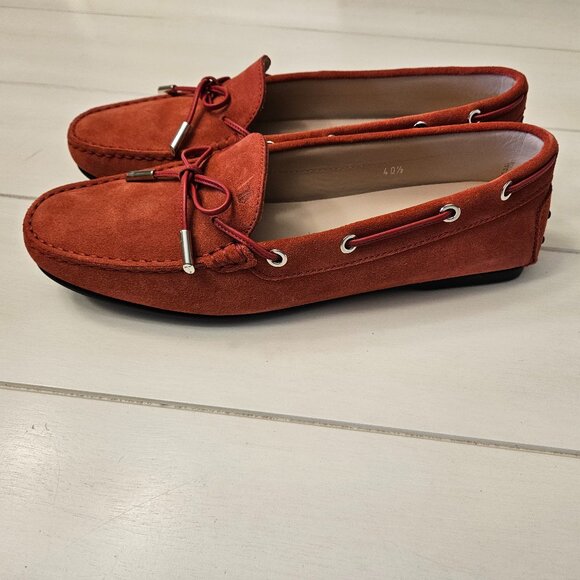 Tod's Red Suede Moccasins - Size 40.5/10.5 US - Picture 3 of 9